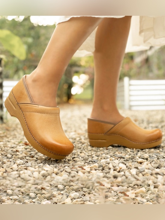 Dansko Shoes - Dansko Pro Honey Clogs Distressed Burnished Leather Size 8 Beige Tan